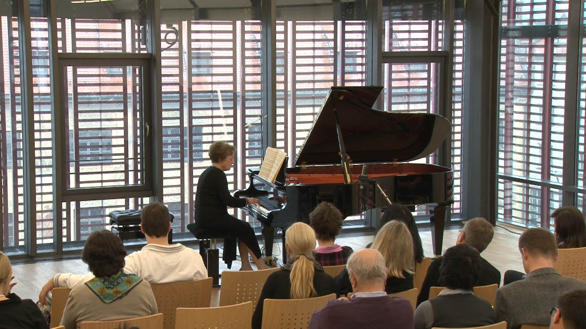 Vorspiel und Konzerten Jing Br�ckner